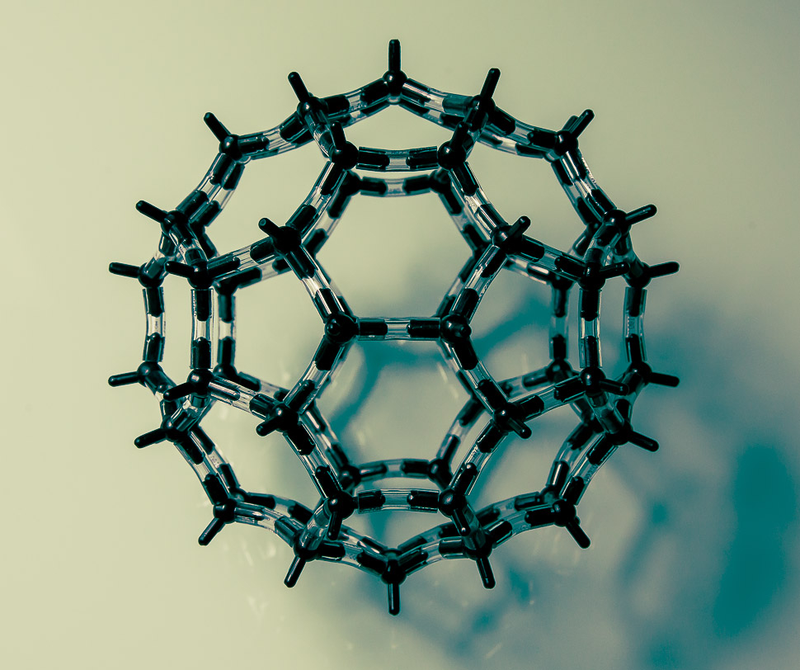 Illustration for article titled 19 Photos Of (Near) Perfect Symmetry